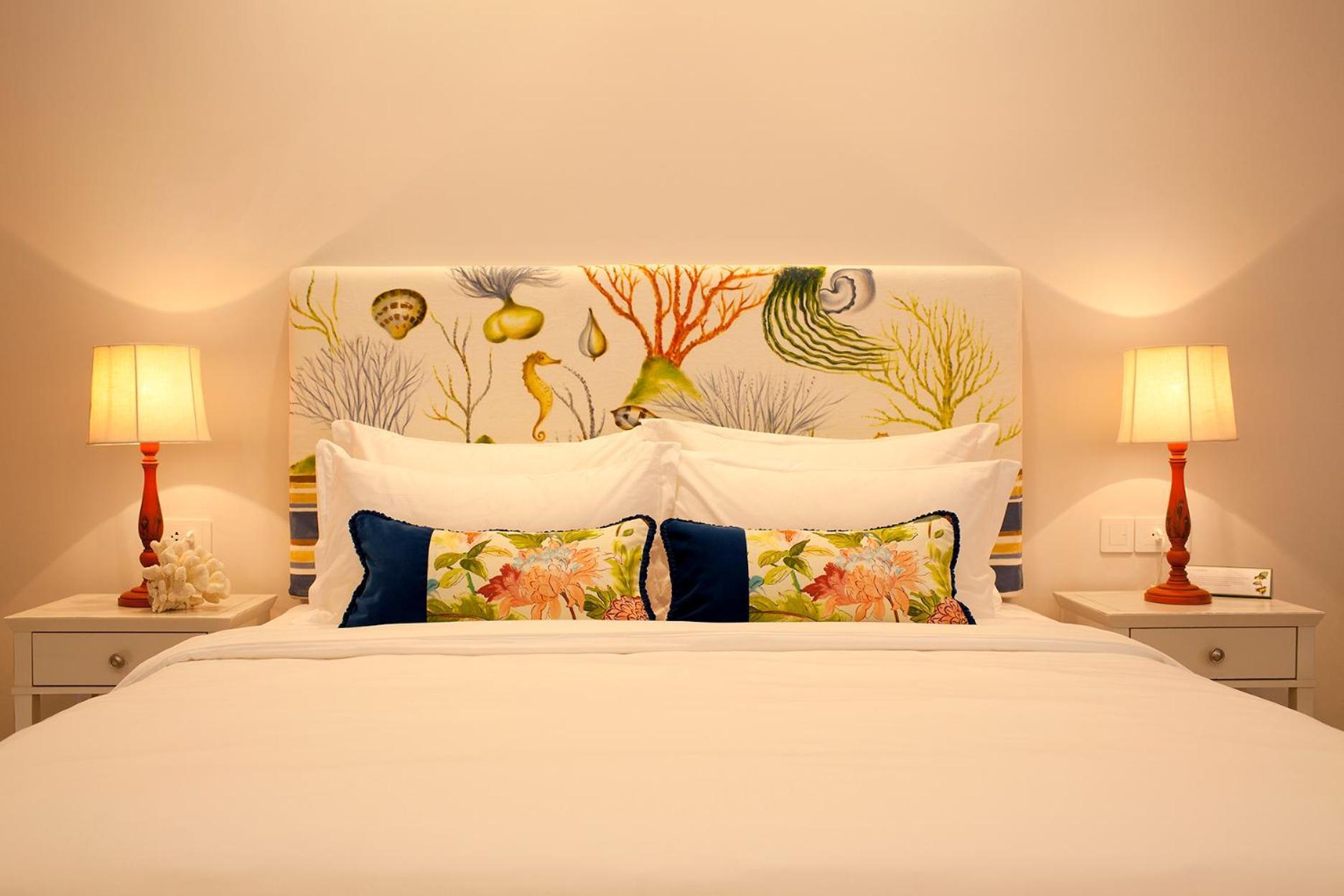 Deluxe Double Room Pool View